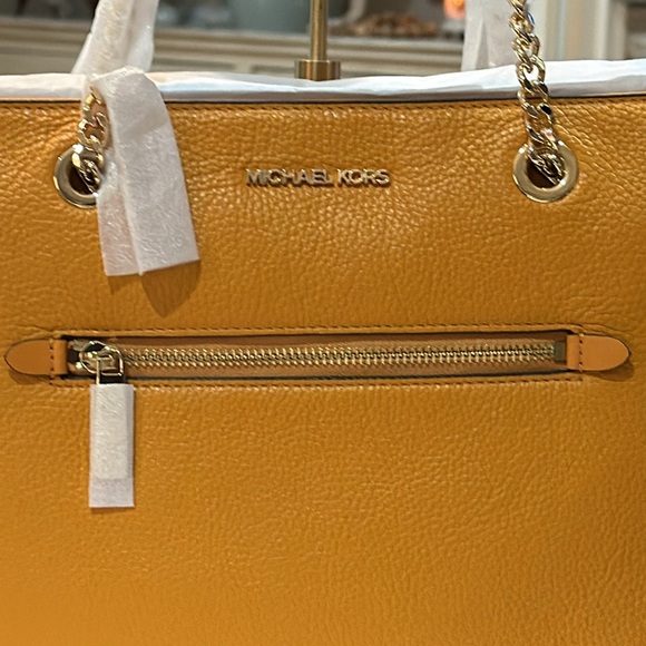 Authentic Michael Kors Jet Set Front Pocket Zip Chain Tote Handbag in Honeycomb - Picture 2 of 14